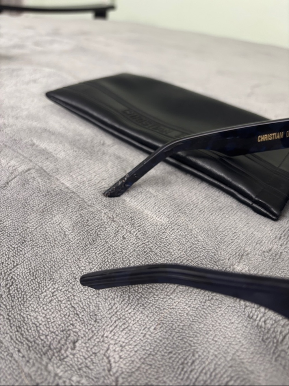 Dior Women's Navy Tortoiseshell Cat-Eye Sunglasses - Picture 7 of 9